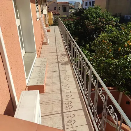 Appartamento Moderno Rustico Apartment *